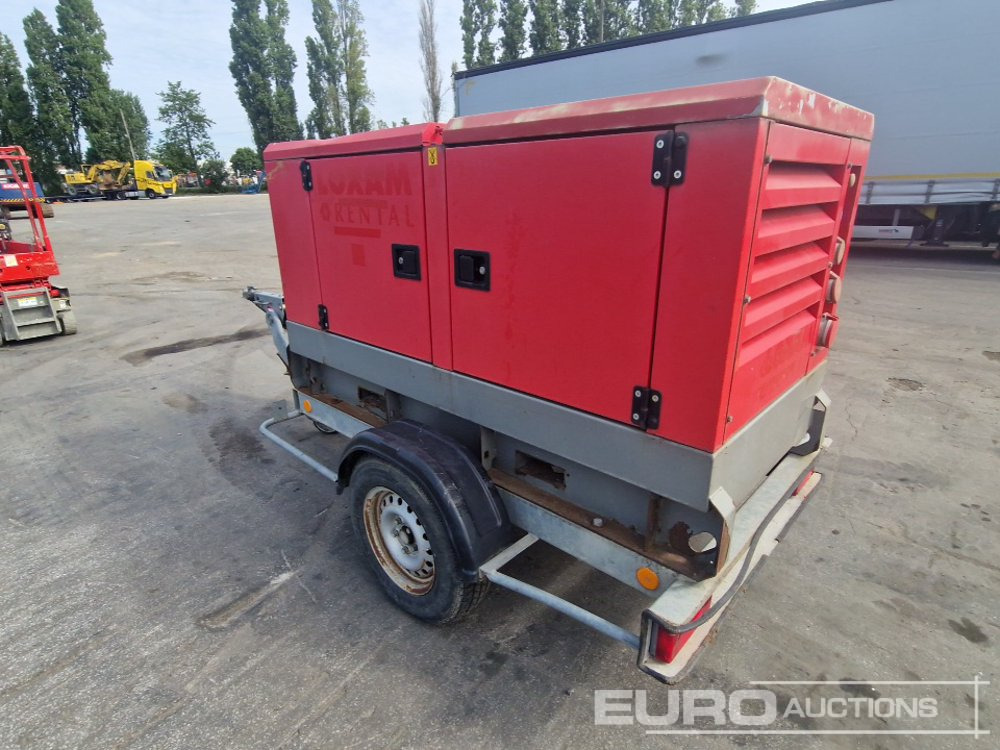 2010 Atlas Copco QAS30KDS - Áramfejlesztő: 2 kép. 2010 Atlas Copco QAS30KDS - Áramfejlesztő: 2 kép.