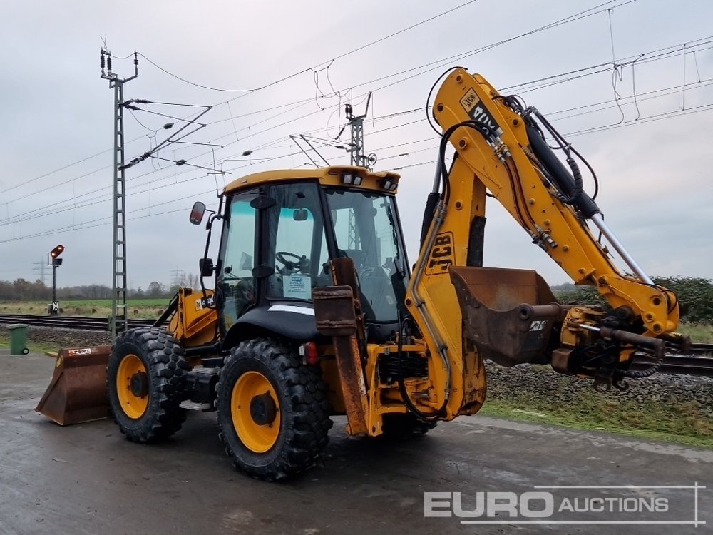 2010 JCB 4CX - Kotrórakodó: 3 kép. 2010 JCB 4CX - Kotrórakodó: 3 kép.