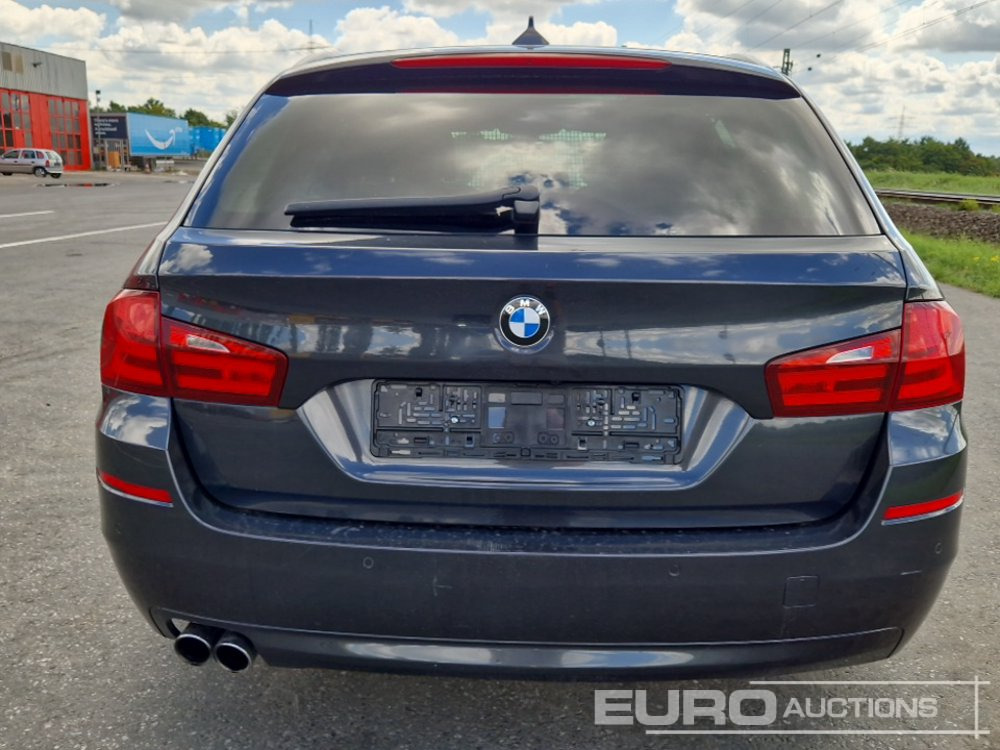 2011 BMW 5 SERIES - Autó: 4 kép. 2011 BMW 5 SERIES - Autó: 4 kép.