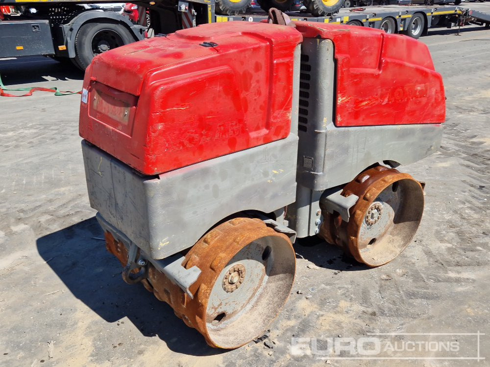 2011 Bomag BMP8500 - Aszfaltozó gép: 3 kép. 2011 Bomag BMP8500 - Aszfaltozó gép: 3 kép.