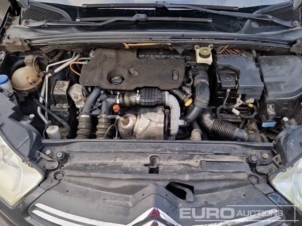 Autó 2011 Citreon C4: 13 kép. Autó 2011 Citreon C4: 13 kép.