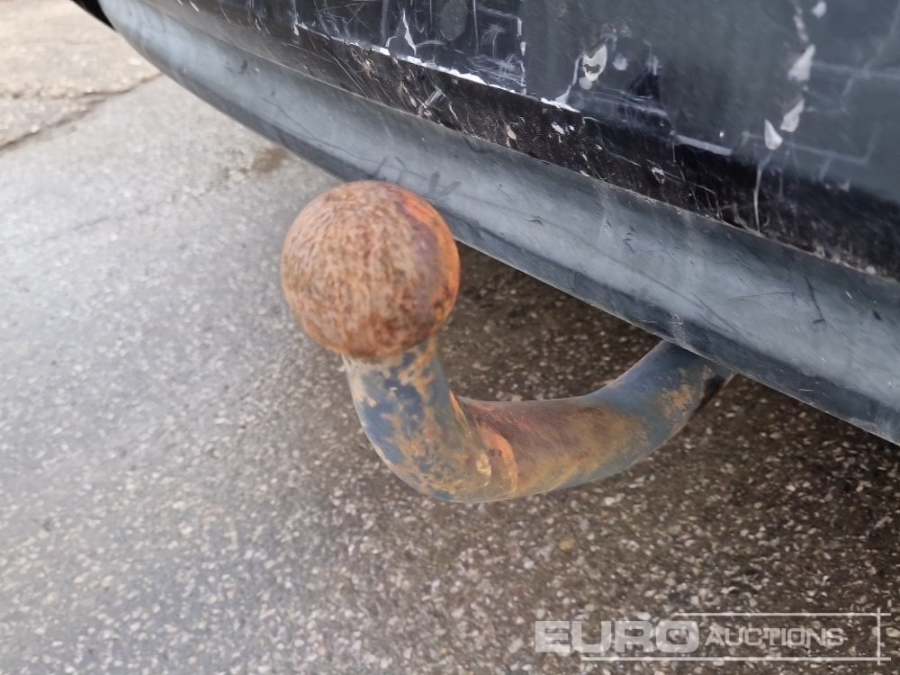 Autó 2011 Citreon C4: 17 kép. Autó 2011 Citreon C4: 17 kép.