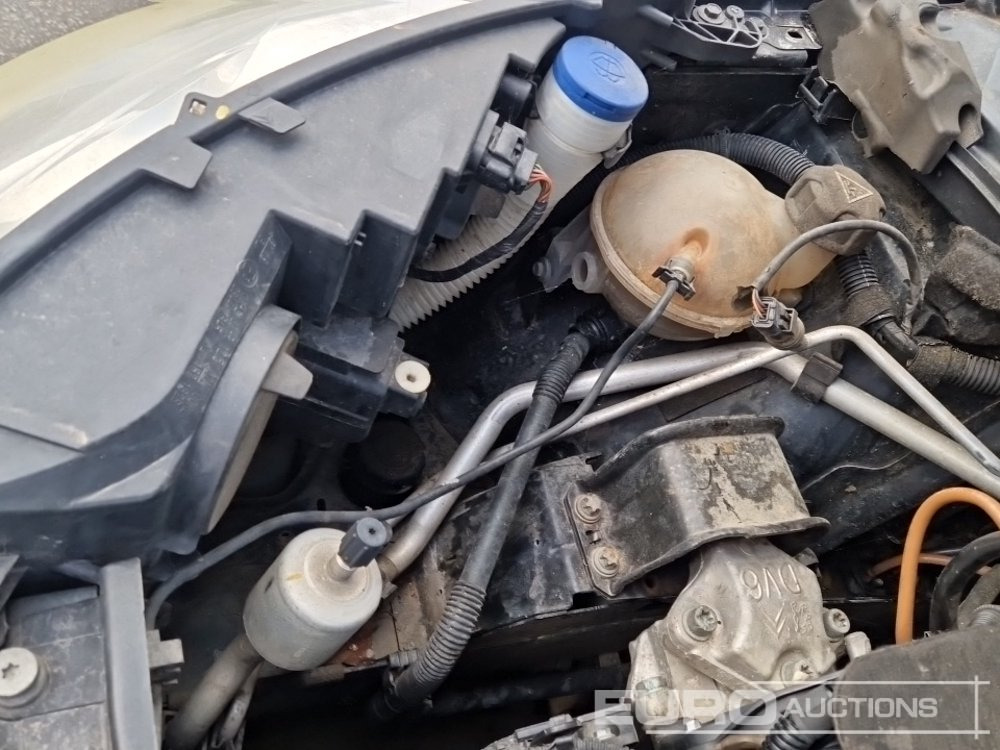 Autó 2011 Citreon C4: 16 kép. Autó 2011 Citreon C4: 16 kép.