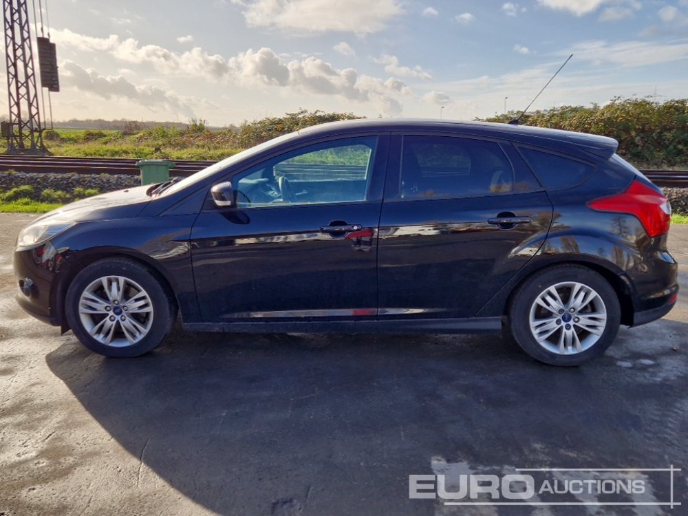 2011 Ford Focus - Autó: 2 kép. 2011 Ford Focus - Autó: 2 kép.