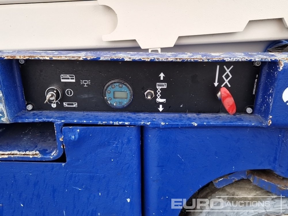 Emelő 2011 Haulotte Compact 10: 18 kép.