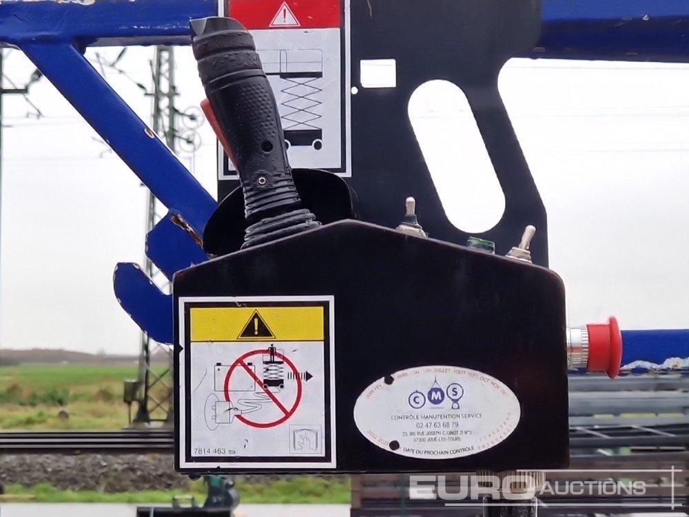 Emelő 2011 Haulotte Compact 10: 17 kép.