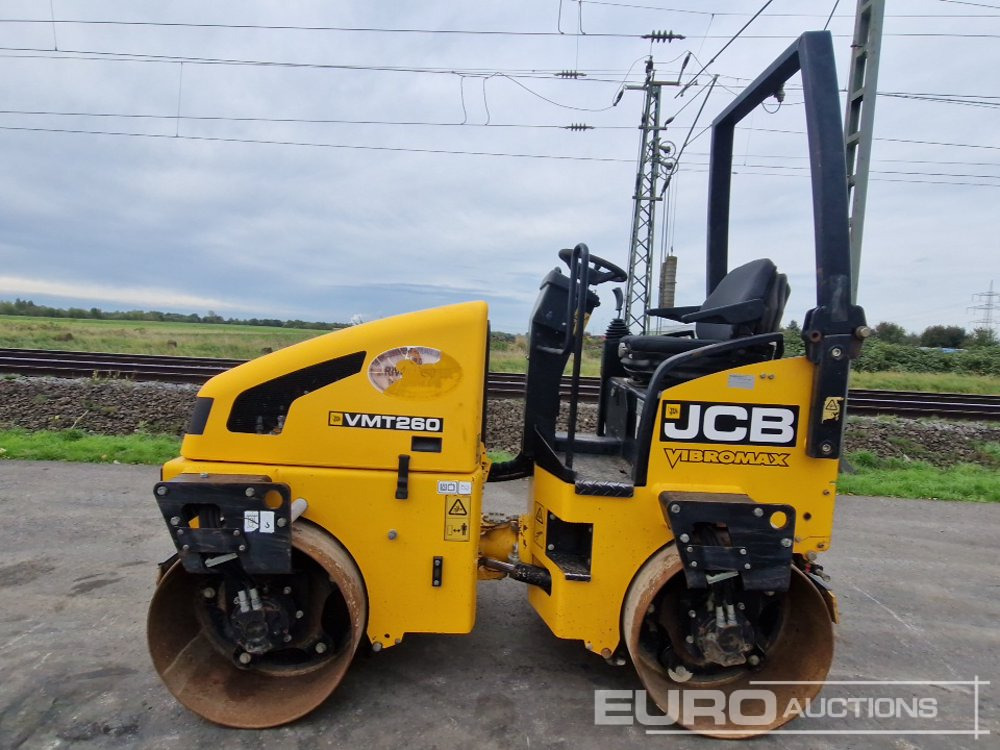 2011 JCB VMT260 - Henger: 2 kép. 2011 JCB VMT260 - Henger: 2 kép.