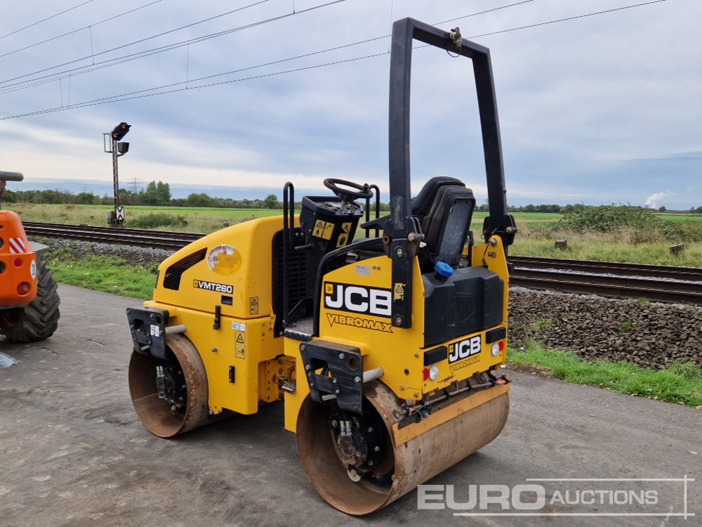 2011 JCB VMT260 - Henger: 3 kép. 2011 JCB VMT260 - Henger: 3 kép.
