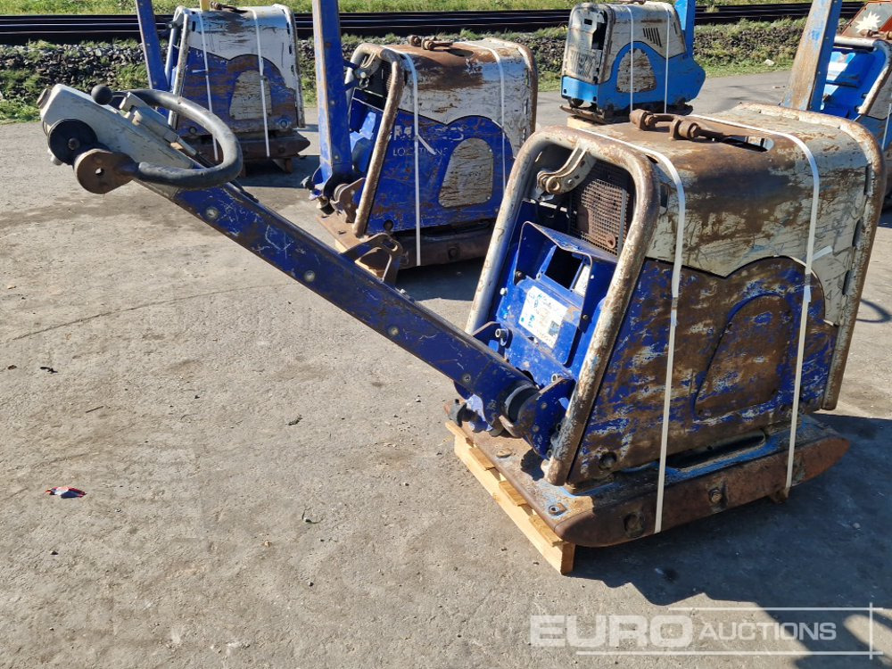 2011 Weber CR8 - Lapvibrátor: 1 kép. 2011 Weber CR8 - Lapvibrátor: 1 kép.
