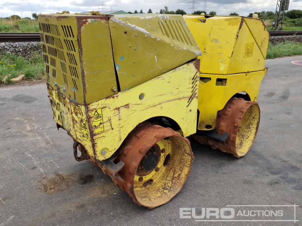 2012 Ammann Rammax 1510-CI - Aszfaltozó gép: 1 kép. 2012 Ammann Rammax 1510-CI - Aszfaltozó gép: 1 kép.