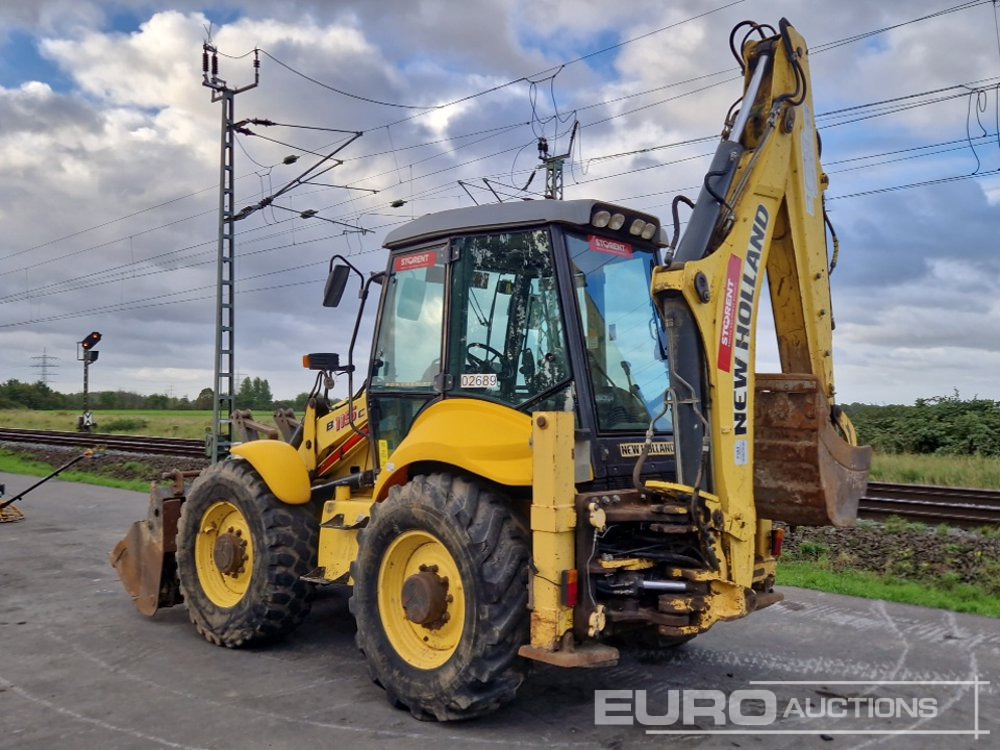 2012 New Holland B115C - Kotrórakodó: 3 kép. 2012 New Holland B115C - Kotrórakodó: 3 kép.