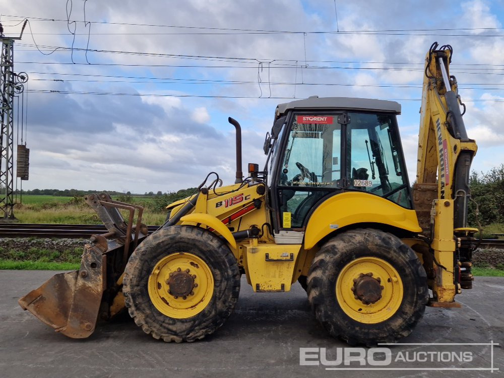 2012 New Holland B115C - Kotrórakodó: 2 kép. 2012 New Holland B115C - Kotrórakodó: 2 kép.