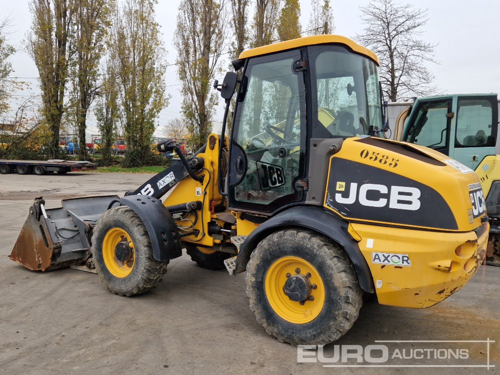 2013 JCB 409B - Gumikerekes homlokrakodó: 3 kép. 2013 JCB 409B - Gumikerekes homlokrakodó: 3 kép.