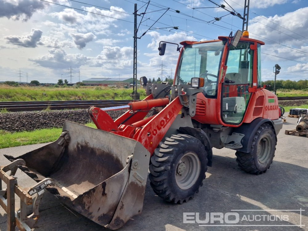 2013 Volvo L25F - Gumikerekes homlokrakodó: 1 kép. 2013 Volvo L25F - Gumikerekes homlokrakodó: 1 kép.