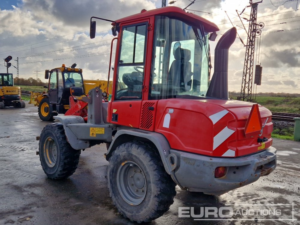2013 Volvo L30G - Gumikerekes homlokrakodó: 3 kép. 2013 Volvo L30G - Gumikerekes homlokrakodó: 3 kép.