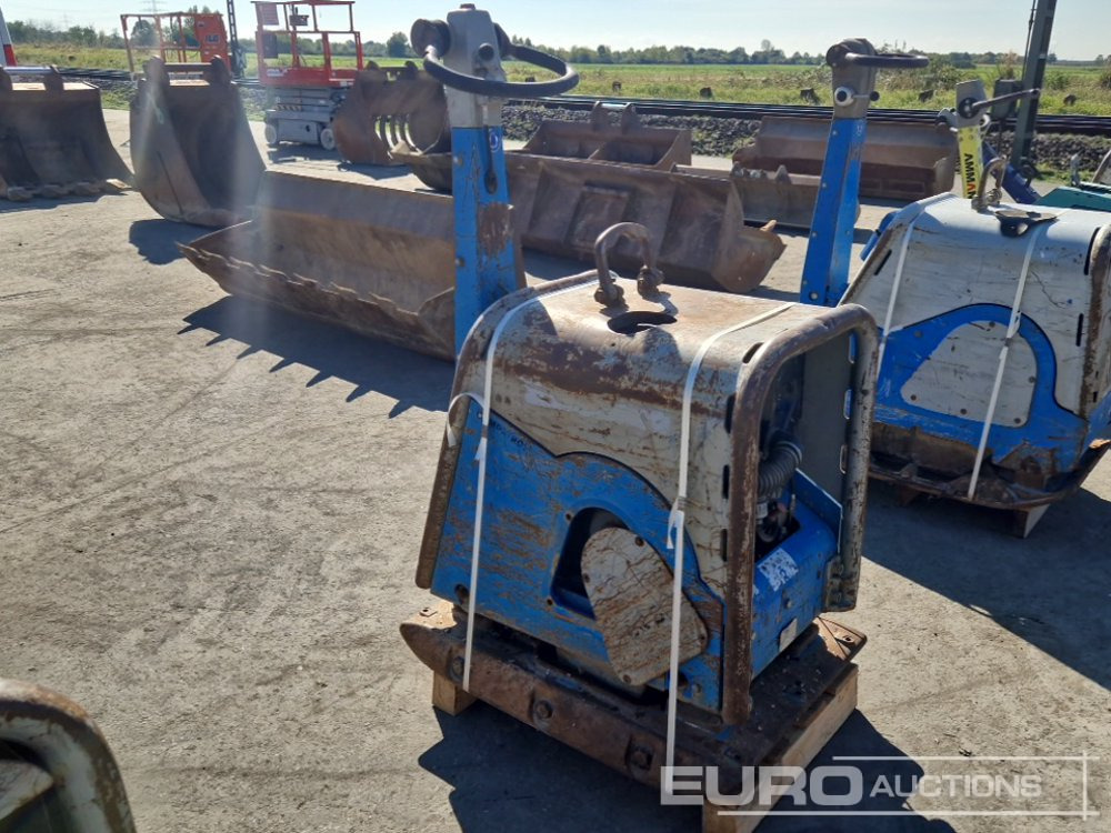 2013 Weber CR8CCD - Lapvibrátor: 2 kép. 2013 Weber CR8CCD - Lapvibrátor: 2 kép.