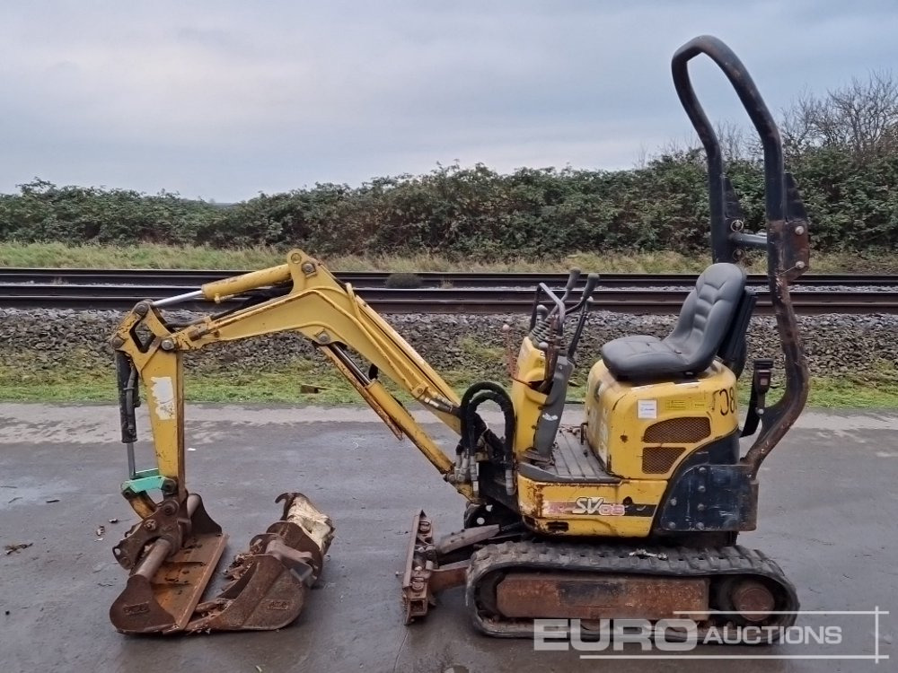 2013 Yanmar SV08-1A(S) - Minikotró: 2 kép. 2013 Yanmar SV08-1A(S) - Minikotró: 2 kép.