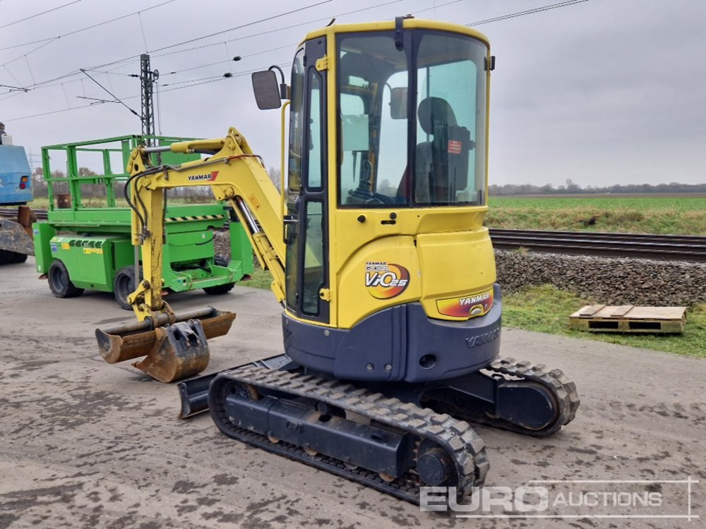 2013 Yanmar ViO25-4 - Minikotró: 3 kép. 2013 Yanmar ViO25-4 - Minikotró: 3 kép.