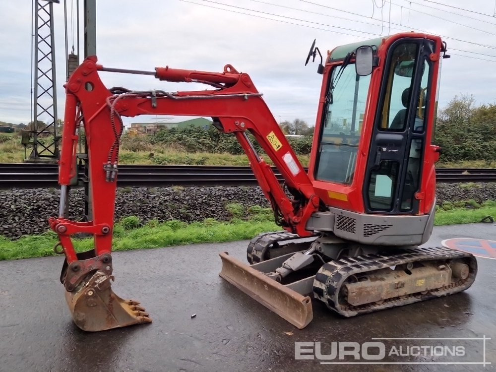 2013 Yanmar ViO25-4 - Minikotró: 1 kép. 2013 Yanmar ViO25-4 - Minikotró: 1 kép.
