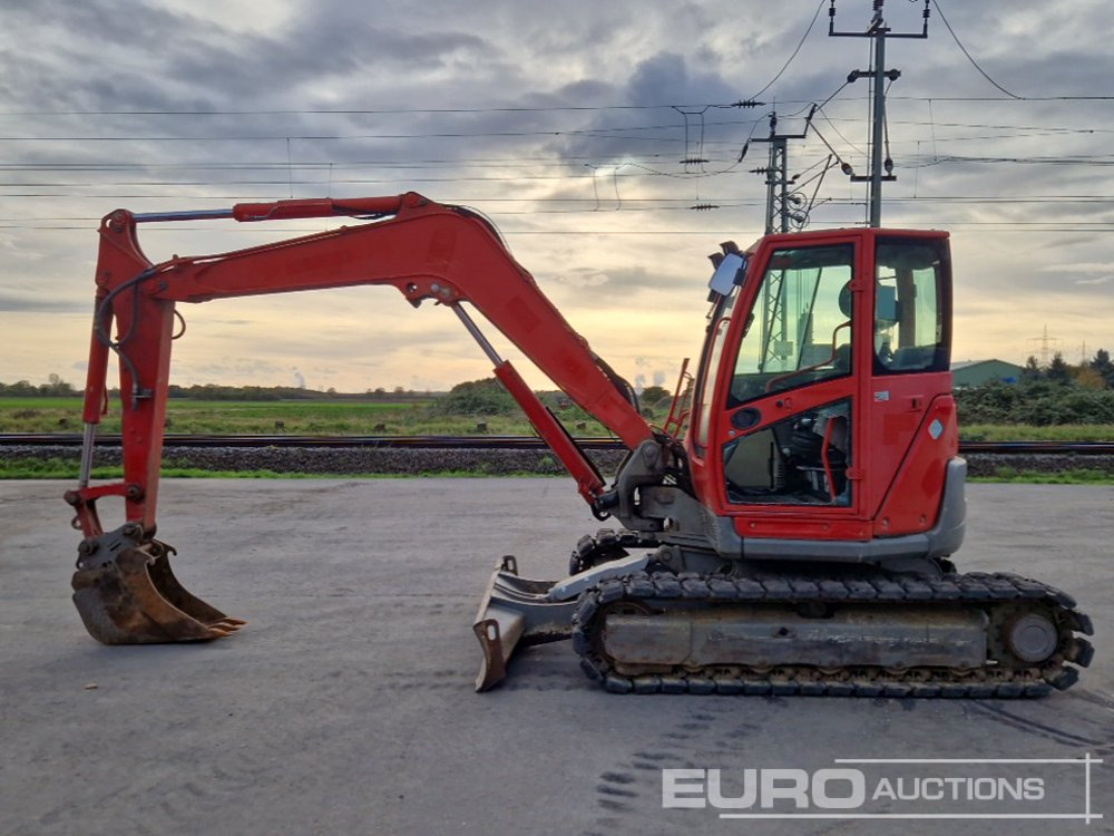 2013 Yanmar ViO80-U - Minikotró: 2 kép. 2013 Yanmar ViO80-U - Minikotró: 2 kép.