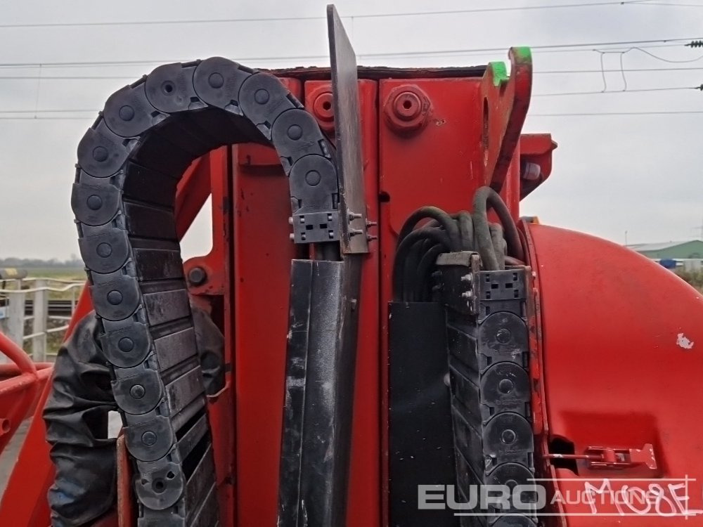 2014 ATN PIAF 880R - Emelő: 1 kép. 2014 ATN PIAF 880R - Emelő: 1 kép.