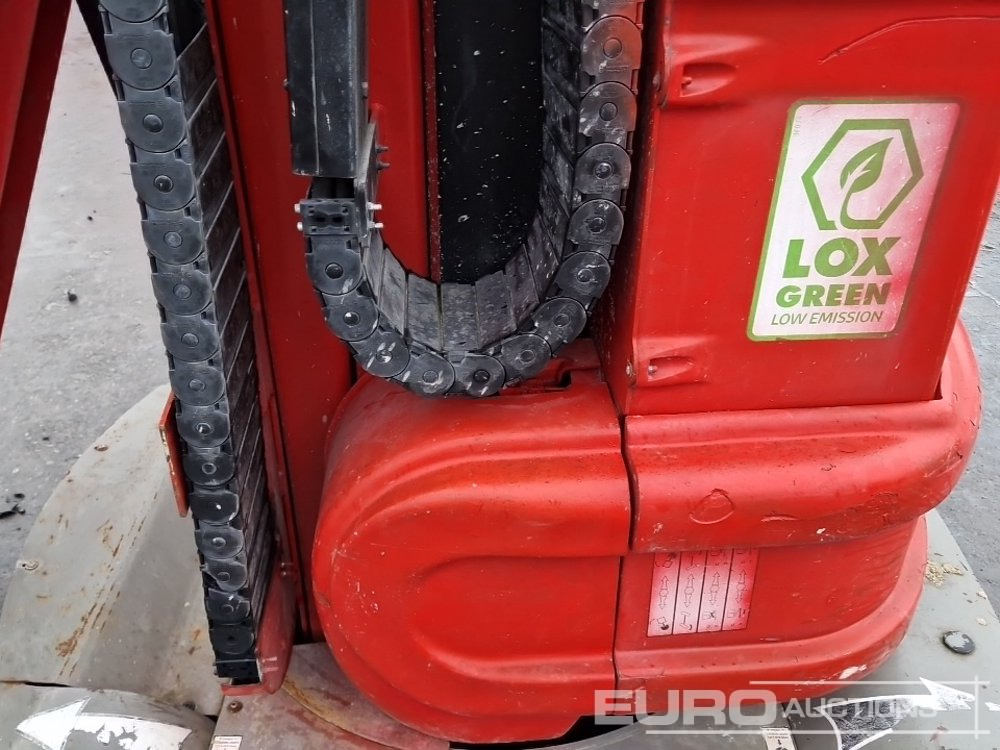 2014 ATN PIAF 880R - Emelő: 2 kép. 2014 ATN PIAF 880R - Emelő: 2 kép.