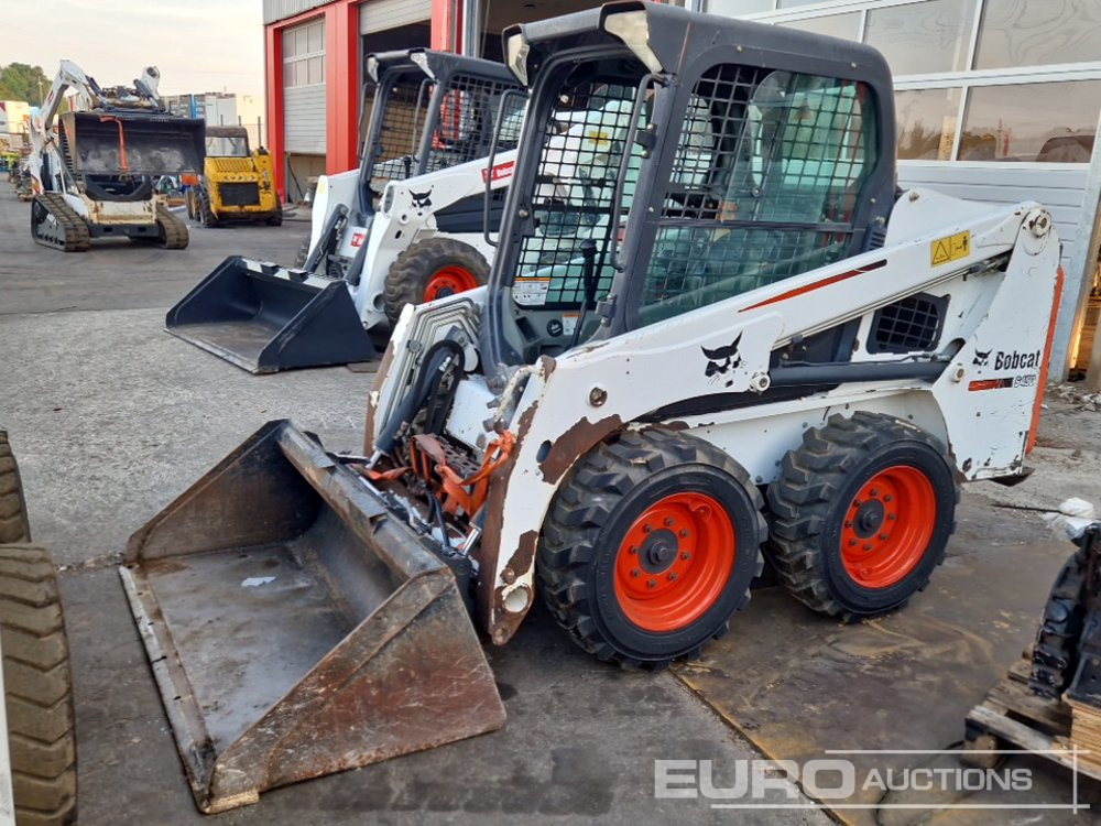 2014 Bobcat S450 - Mini homlokrakodó: 1 kép. 2014 Bobcat S450 - Mini homlokrakodó: 1 kép.