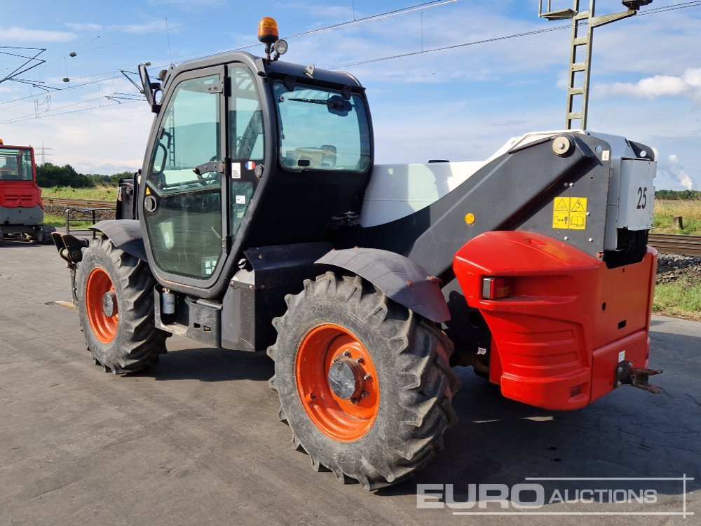 2014 Bobcat T40180 - Teleszkópos rakodó: 3 kép. 2014 Bobcat T40180 - Teleszkópos rakodó: 3 kép.