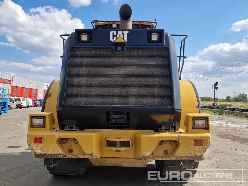 2014 CAT 966K XE - Gumikerekes homlokrakodó: 4 kép. 2014 CAT 966K XE - Gumikerekes homlokrakodó: 4 kép.