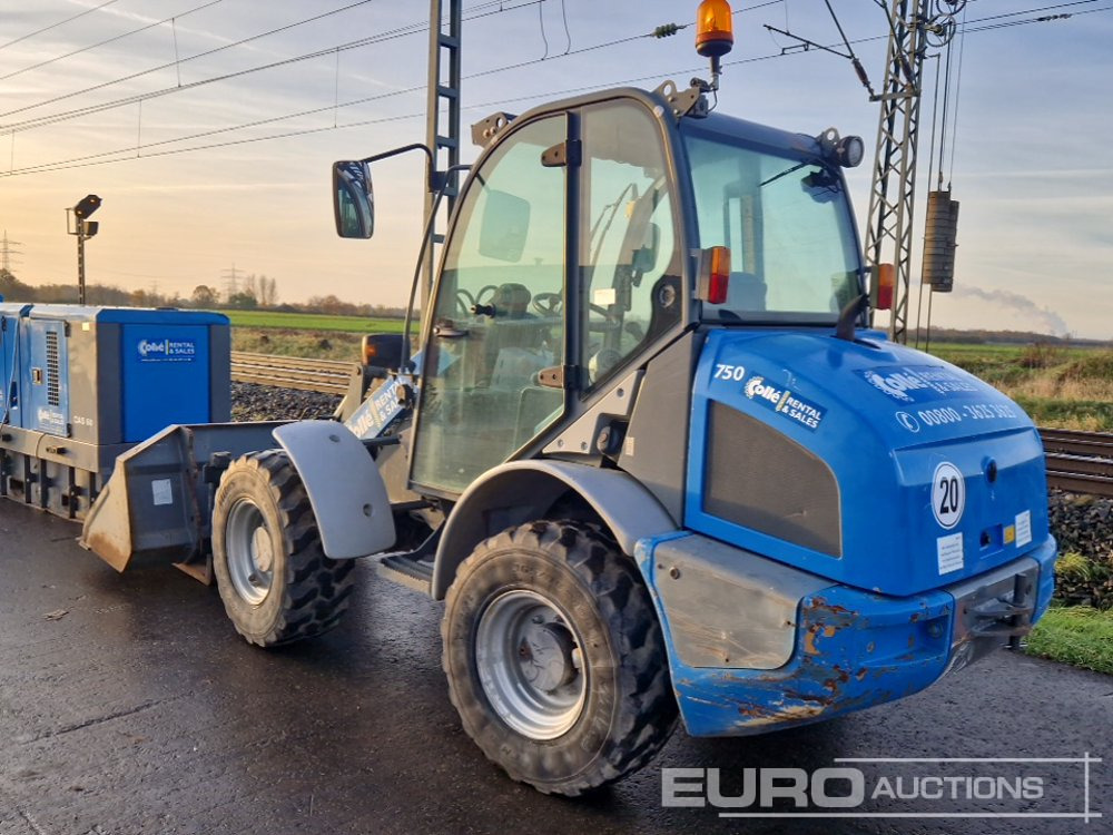 2014 Kramer 750 - Gumikerekes homlokrakodó: 3 kép. 2014 Kramer 750 - Gumikerekes homlokrakodó: 3 kép.