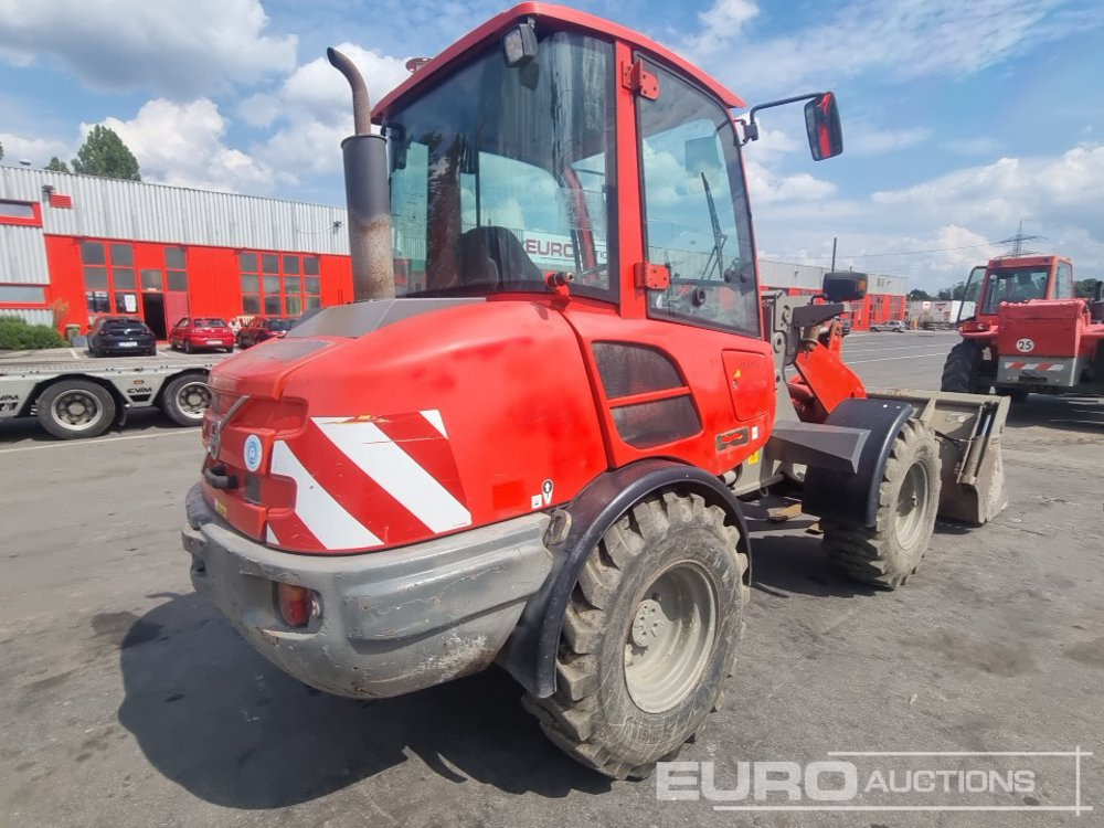 2014 Volvo L25F - Gumikerekes homlokrakodó: 3 kép. 2014 Volvo L25F - Gumikerekes homlokrakodó: 3 kép.