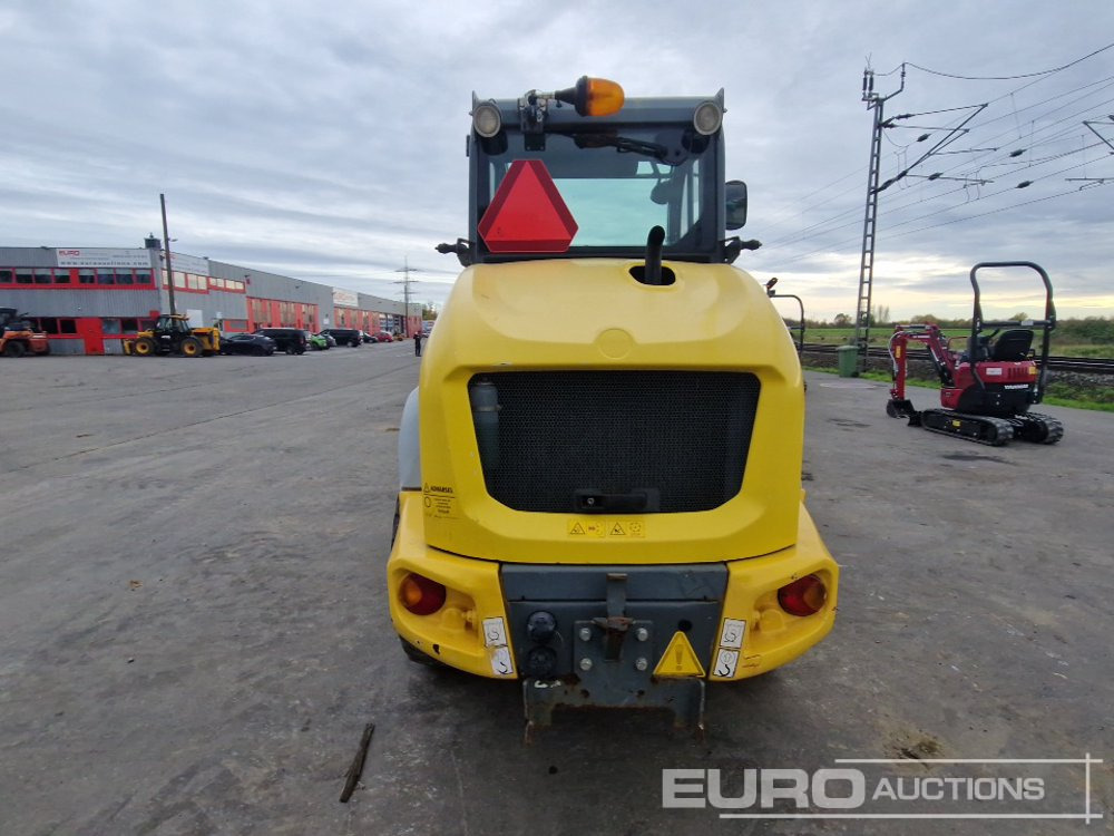 2014 Wacker Neuson 349 - Gumikerekes homlokrakodó: 4 kép. 2014 Wacker Neuson 349 - Gumikerekes homlokrakodó: 4 kép.
