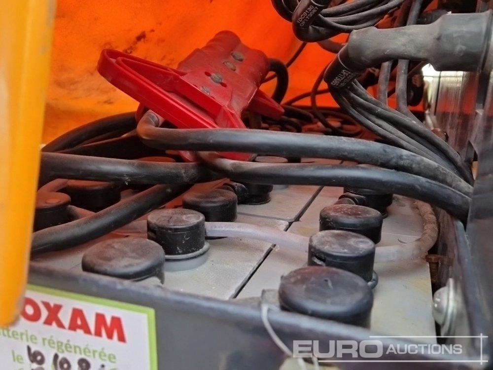 Emelő 2015 ATN PIAF 880R: 15 kép.