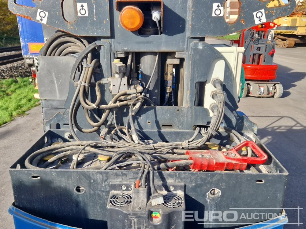 Oszlopos személyemelő 2015 ATN PIAF1000R: 14 kép.