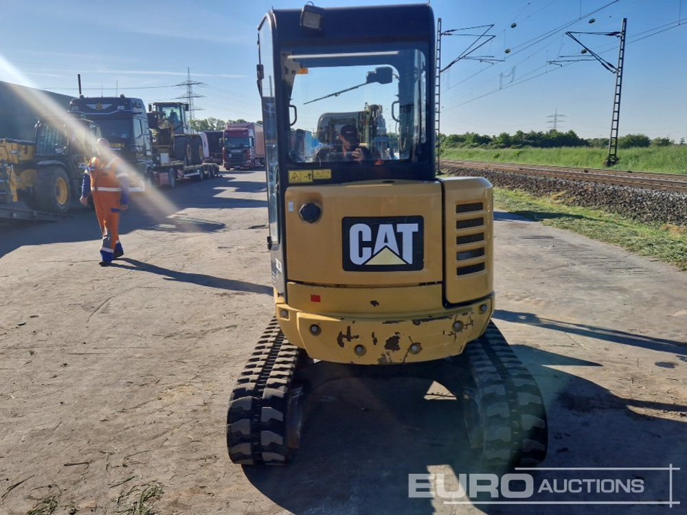 2015 CAT 302.7DCR - Minikotró: 4 kép. 2015 CAT 302.7DCR - Minikotró: 4 kép.