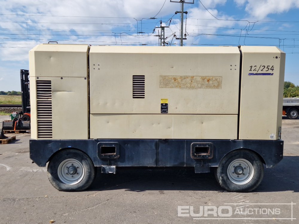 2015 Doosan 12/254 880CFM - Légkompresszor: 2 kép. 2015 Doosan 12/254 880CFM - Légkompresszor: 2 kép.