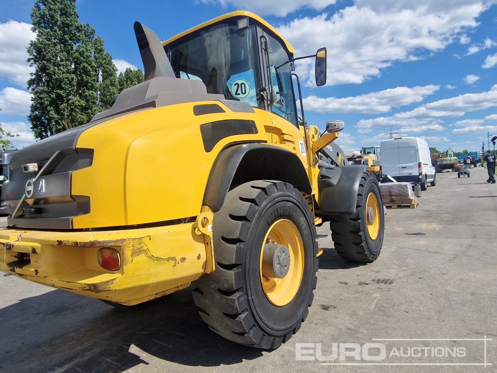 2016 Volvo L50H - Gumikerekes homlokrakodó: 5 kép. 2016 Volvo L50H - Gumikerekes homlokrakodó: 5 kép.