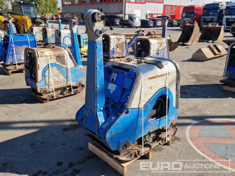 2016 Weber CR8 - Lapvibrátor: 1 kép. 2016 Weber CR8 - Lapvibrátor: 1 kép.