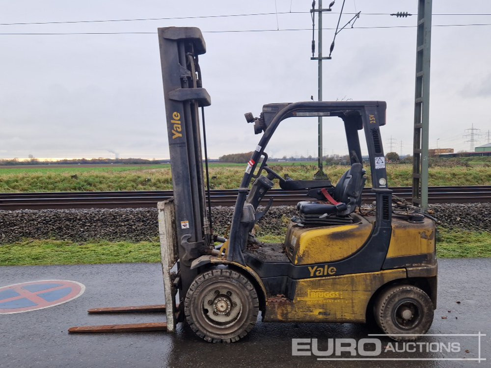 2016 Yale GLP25VX - Villás targonca: 2 kép. 2016 Yale GLP25VX - Villás targonca: 2 kép.