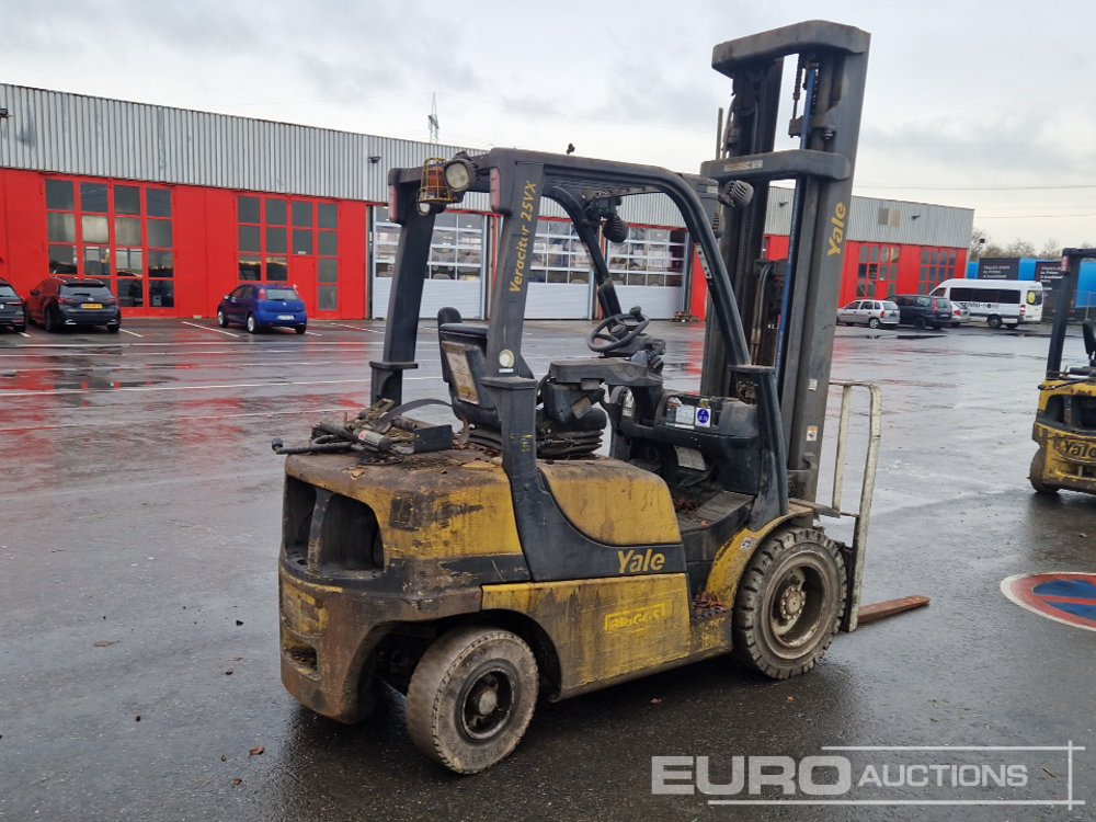 2016 Yale GLP25VX - Villás targonca: 4 kép. 2016 Yale GLP25VX - Villás targonca: 4 kép.