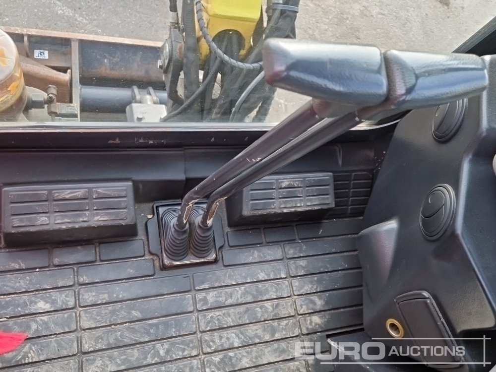 Minikotró 2016 Yanmar SV18: 32 kép.