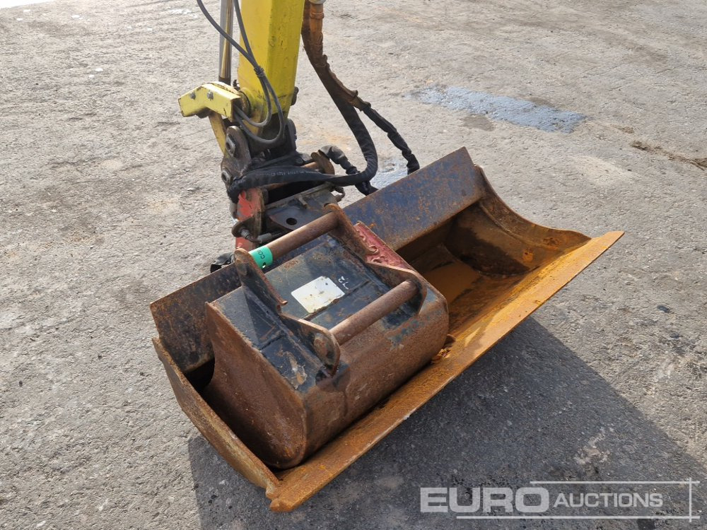 Minikotró 2016 Yanmar SV18: 18 kép.