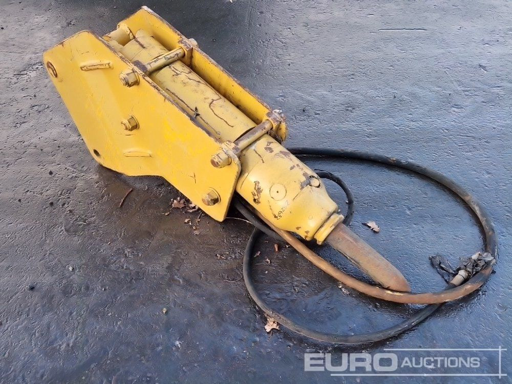 2017 Atlas Copco MB700 - Hidraulikus törőfej: 4 kép. 2017 Atlas Copco MB700 - Hidraulikus törőfej: 4 kép.