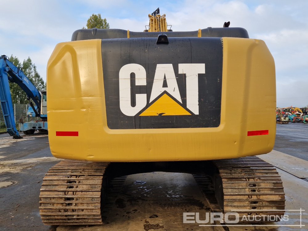 2017 CAT 320FL - Lánctalpas kotró: 4 kép. 2017 CAT 320FL - Lánctalpas kotró: 4 kép.