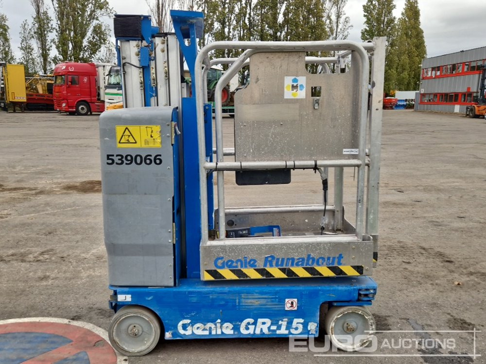 2017 Genie GR-15 - Oszlopos személyemelő: 5 kép. 2017 Genie GR-15 - Oszlopos személyemelő: 5 kép.