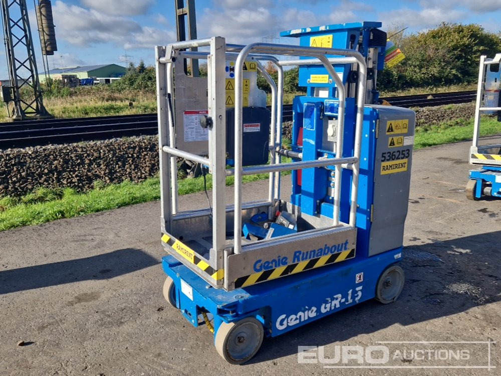 2017 Genie GR-15 - Oszlopos személyemelő: 1 kép. 2017 Genie GR-15 - Oszlopos személyemelő: 1 kép.