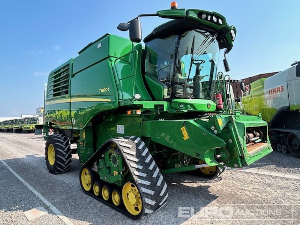 2017 John Deere T660RT - Kombájn: 1 kép. 2017 John Deere T660RT - Kombájn: 1 kép.