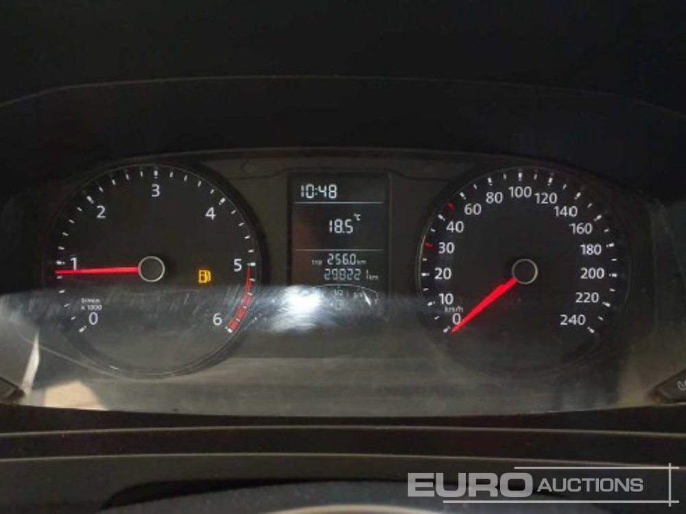 Platós kisteherautó 2017 Volkswagen Transporter: 6 kép.
