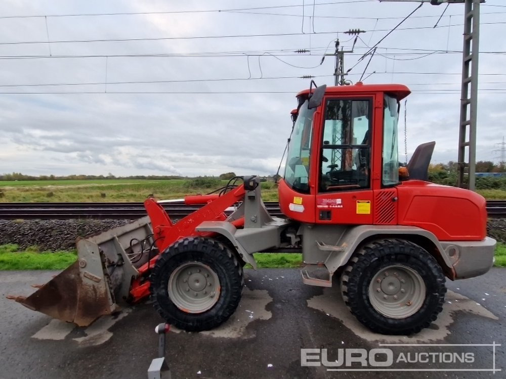 2017 Volvo L30G - Gumikerekes homlokrakodó: 2 kép. 2017 Volvo L30G - Gumikerekes homlokrakodó: 2 kép.