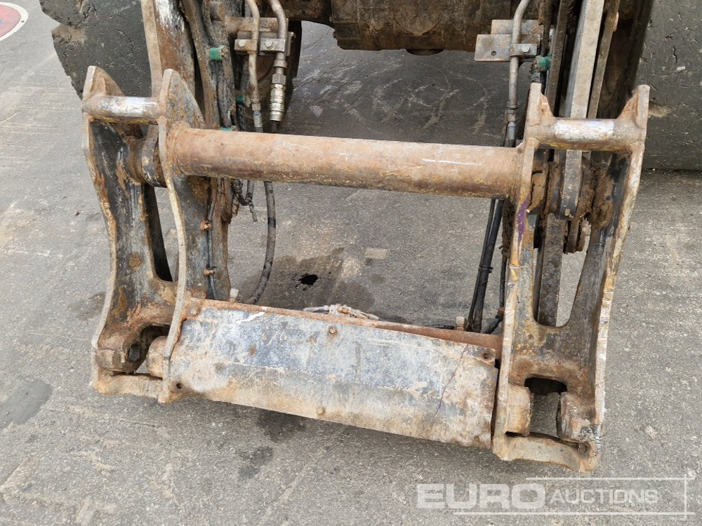 Gumikerekes homlokrakodó 2018 Hitachi ZW180-6: 12 kép.